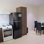 Quality Hotel Robertson Gardens