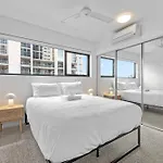Spacious 2Brm Apartment On Fish Lane With Roof Pool