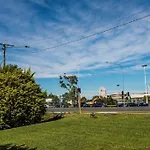 Garden City Motor Inn
