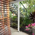 Ellie\'S Guest House