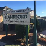 Handford Gardens
