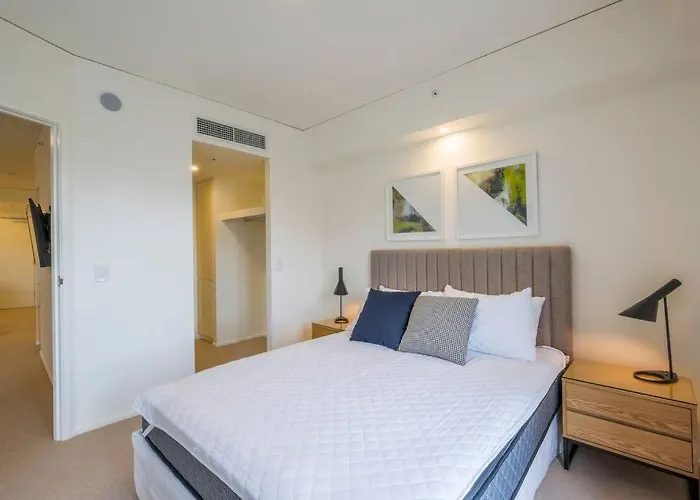 Executive Apartment With Pool & Gym