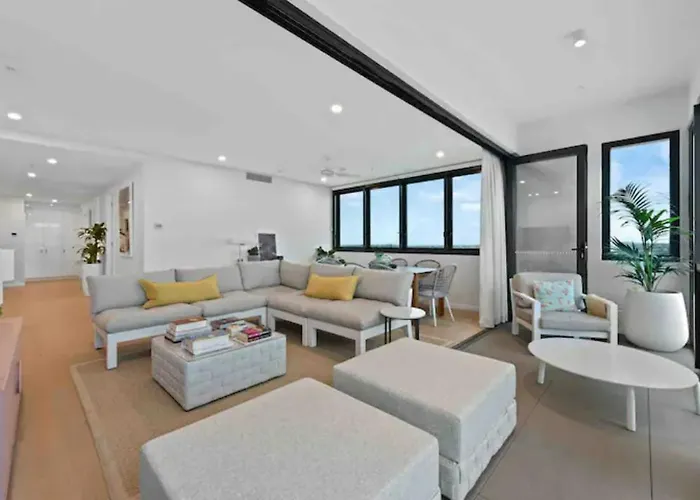 New 3 Bed Penthouse Resort Style Complex