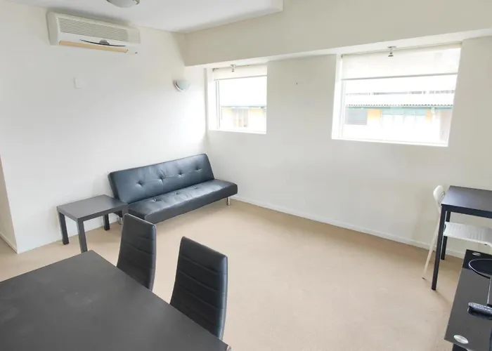 Hilltop Brisbane Cbd Suite