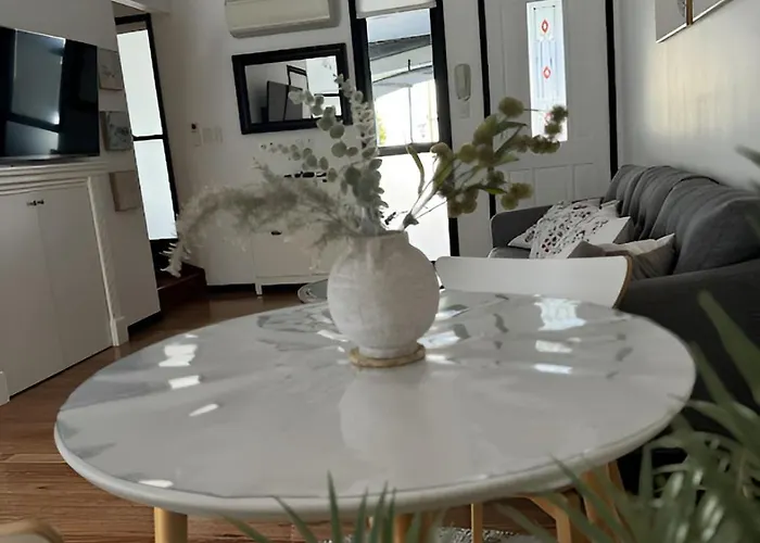 Stylish & Elegant 2Br Townhouse In Wilston, Brisbane