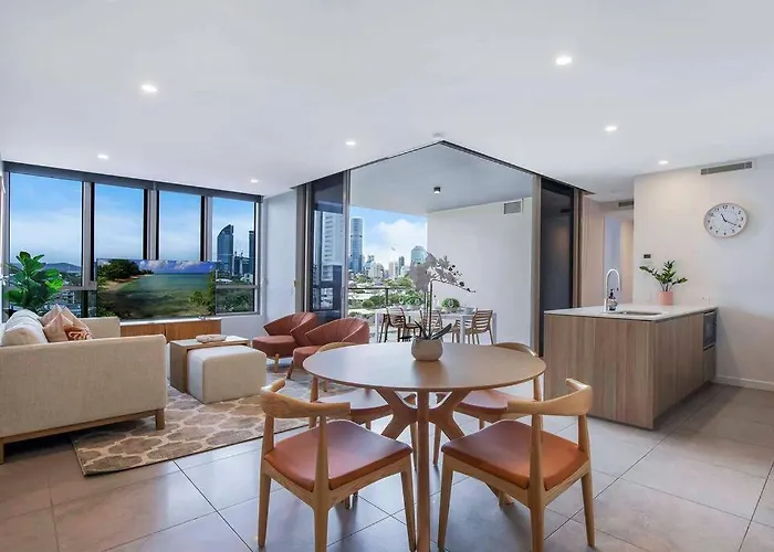 Gabba Oasis:Luxury 3Brm Apt Pool
