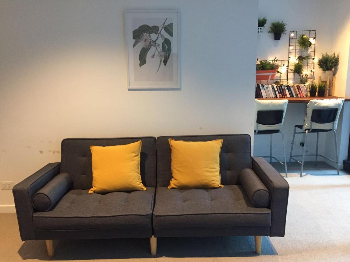 Bed & Breakfast Airtrip On Margaret Street In Cbd 3*