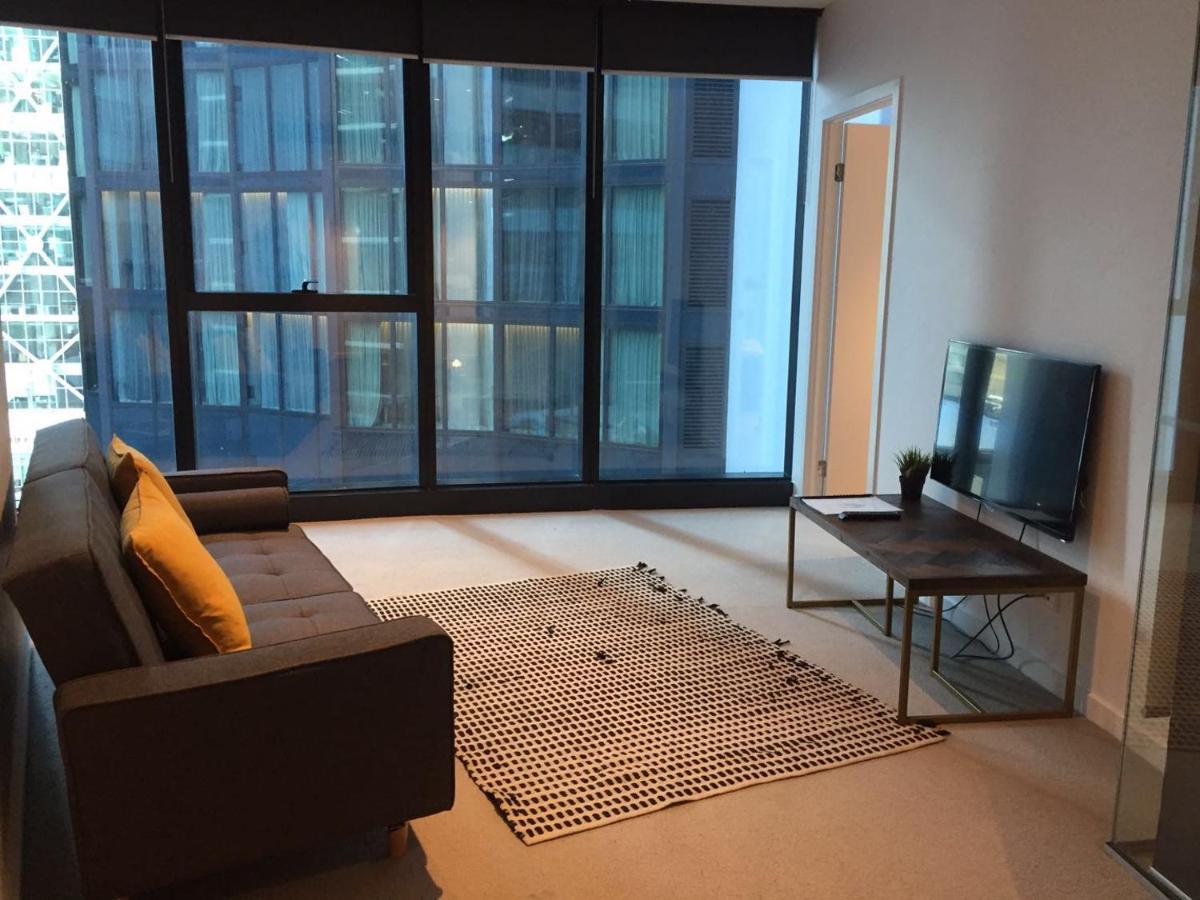 Airtrip On Margaret Street In Cbd Bed & Breakfast Brisbane