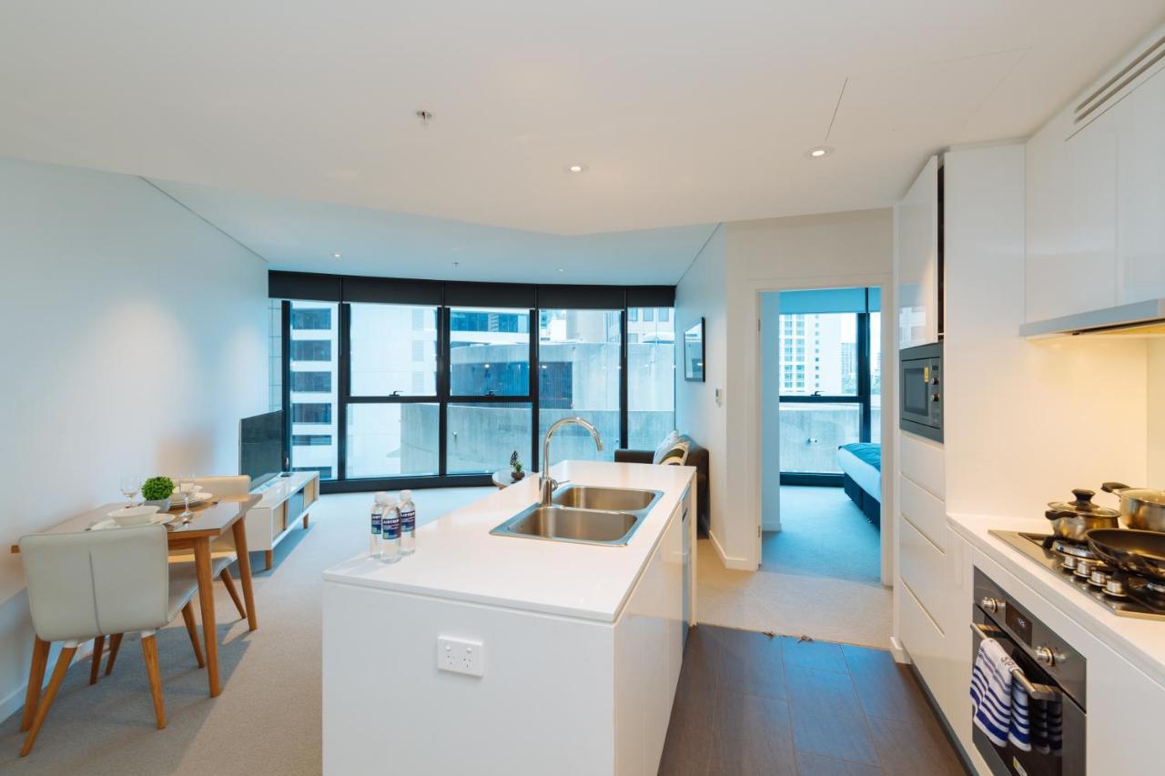 Bed & Breakfast Airtrip On Margaret Street In Cbd 3*
