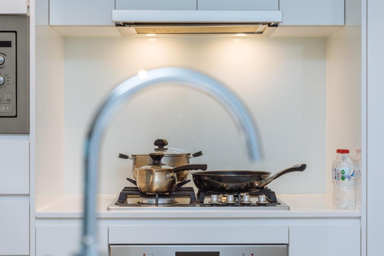 Bed & Breakfast Airtrip On Margaret Street In Cbd Brisbane
