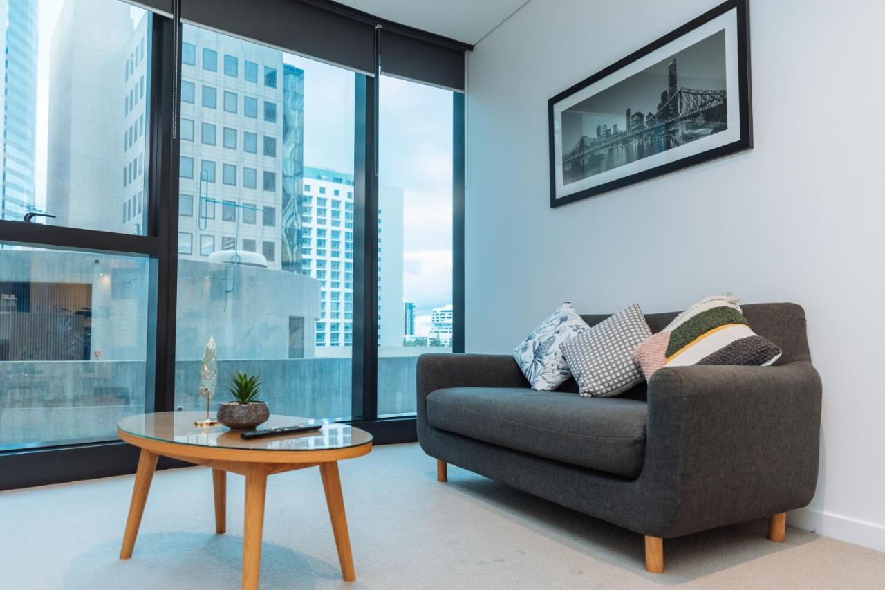 Bed & Breakfast Airtrip On Margaret Street In Cbd Brisbane