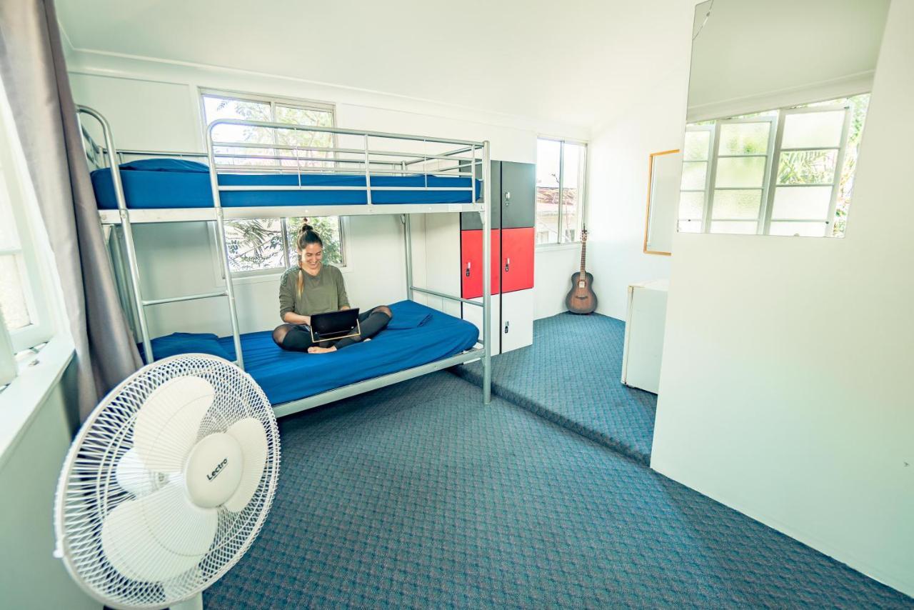 Somewhere To Backpackers Albergue Brisbane