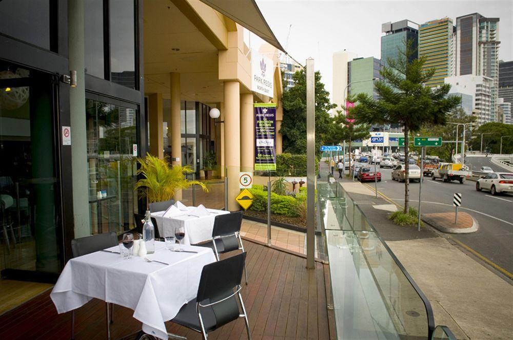 Aparthotel Park Regis North Quay 4*