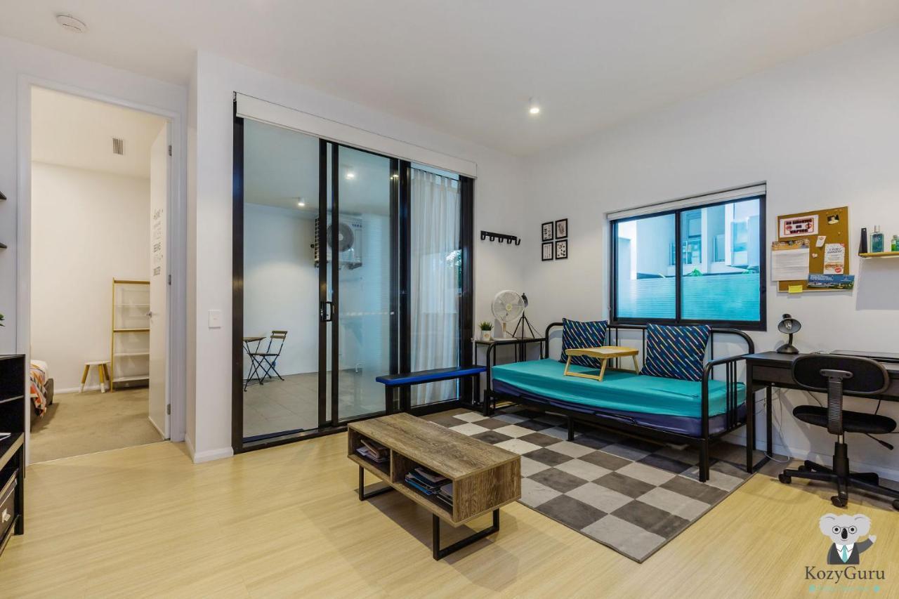 Kozyguru West End 10 Mins To 1 Bed + Free Parking Qwe017 *