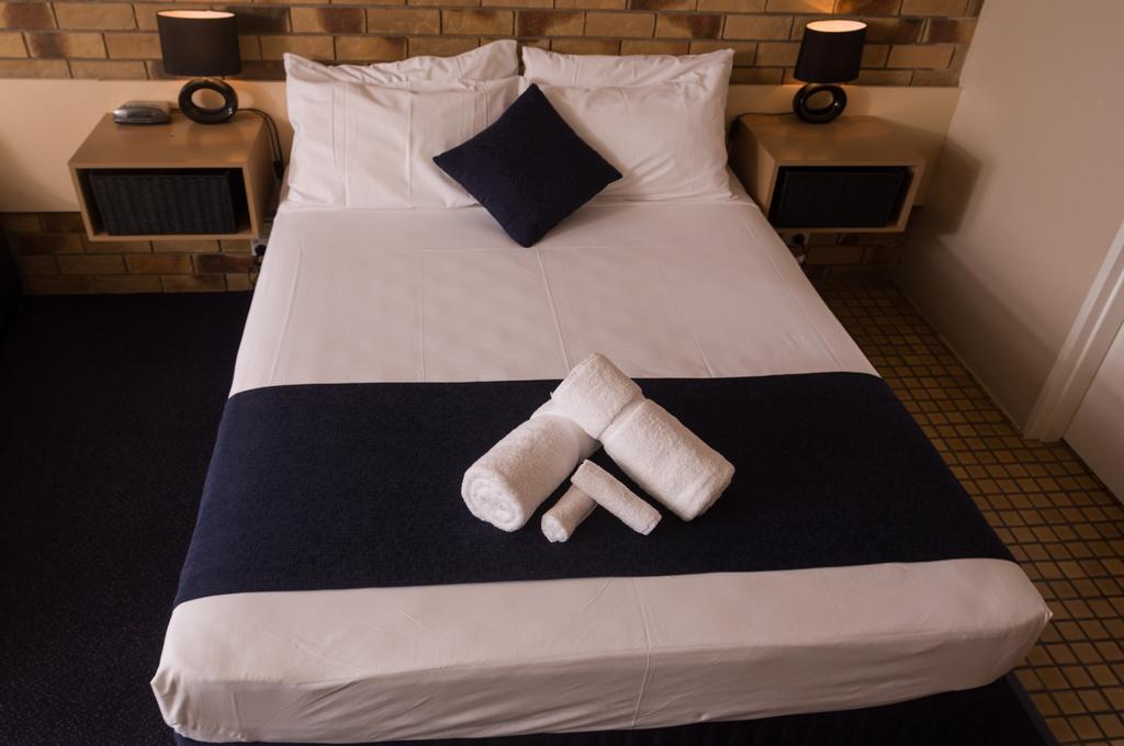 Lancaster Court 3*