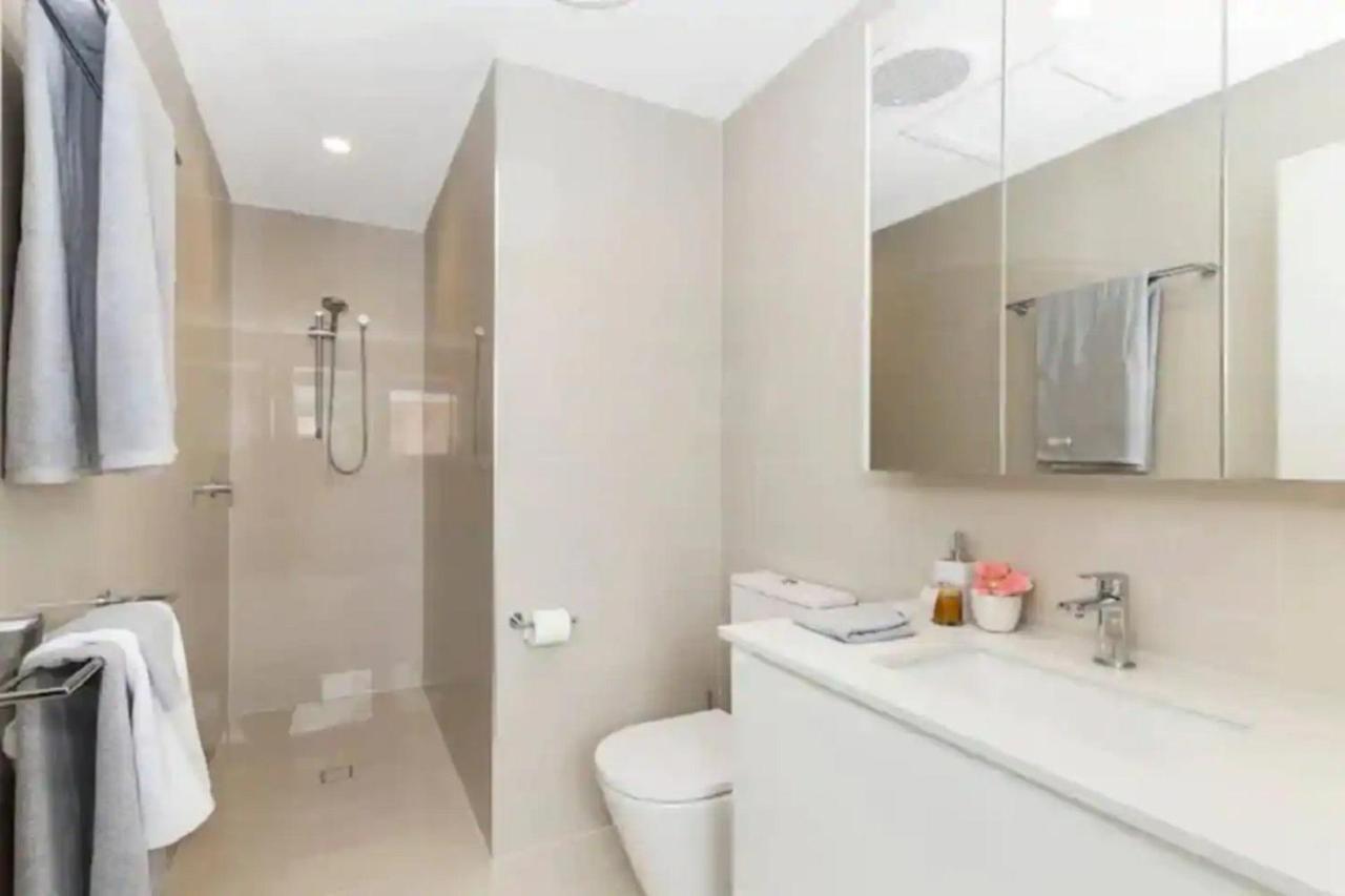 Apartment Park Avenue Luxe 1 Bedroom 4km To *