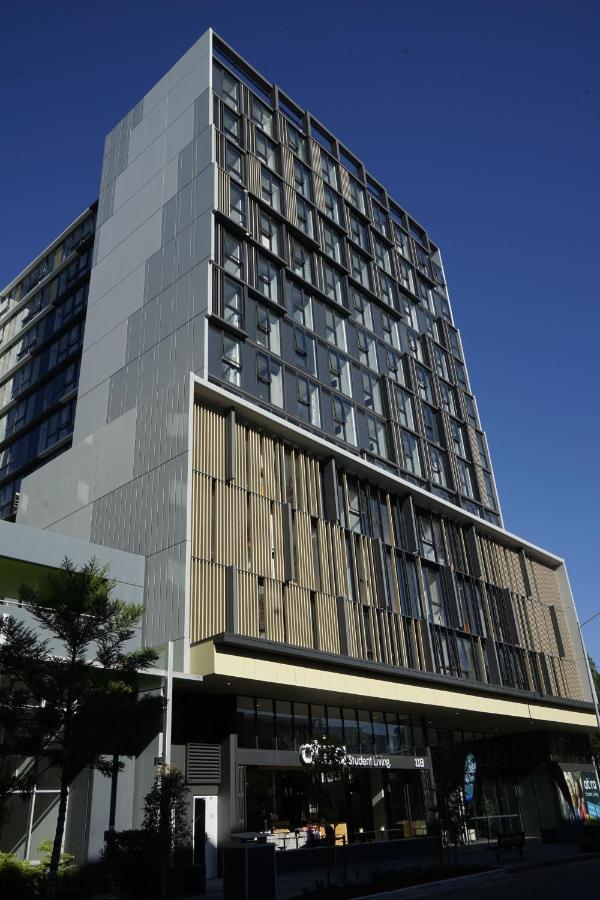 Apartment Scape Atira Merivale, *