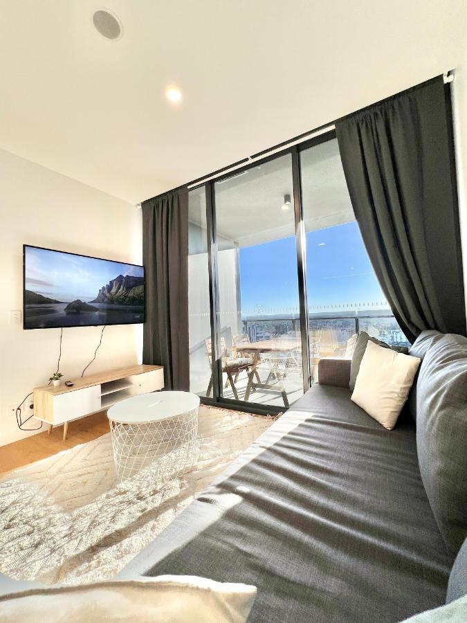 2 Bedroom Cozy Apartment, Brisbane1towers, South *