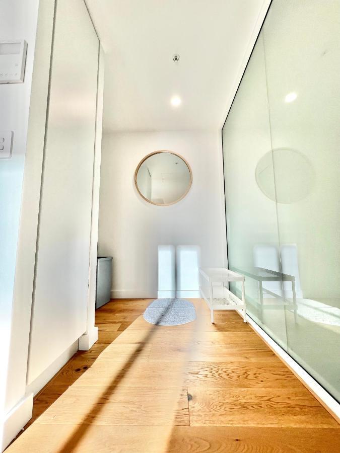 2 Bedroom Cozy Apartment, Brisbane1towers, South Brisbane