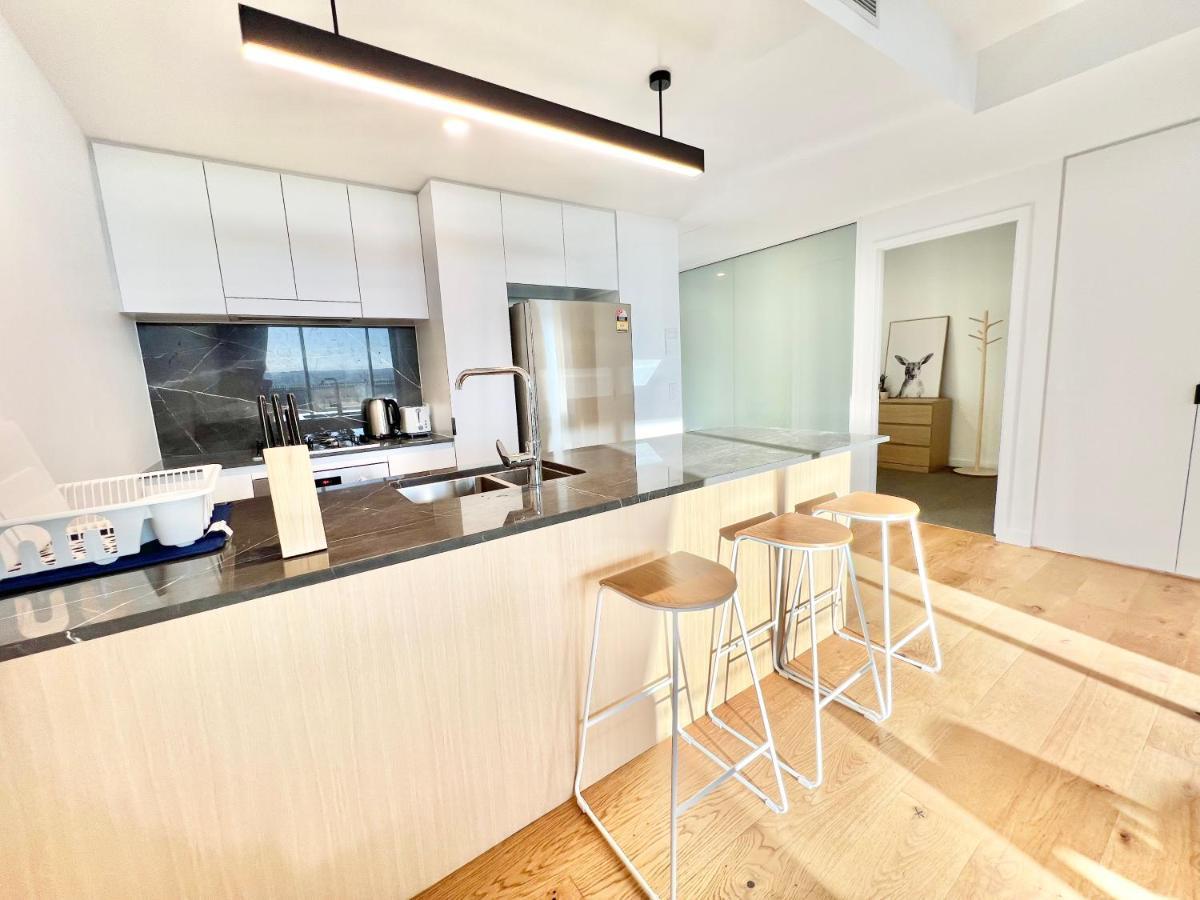 2 Bedroom Cozy Apartment, Brisbane1towers, South Aparthotel