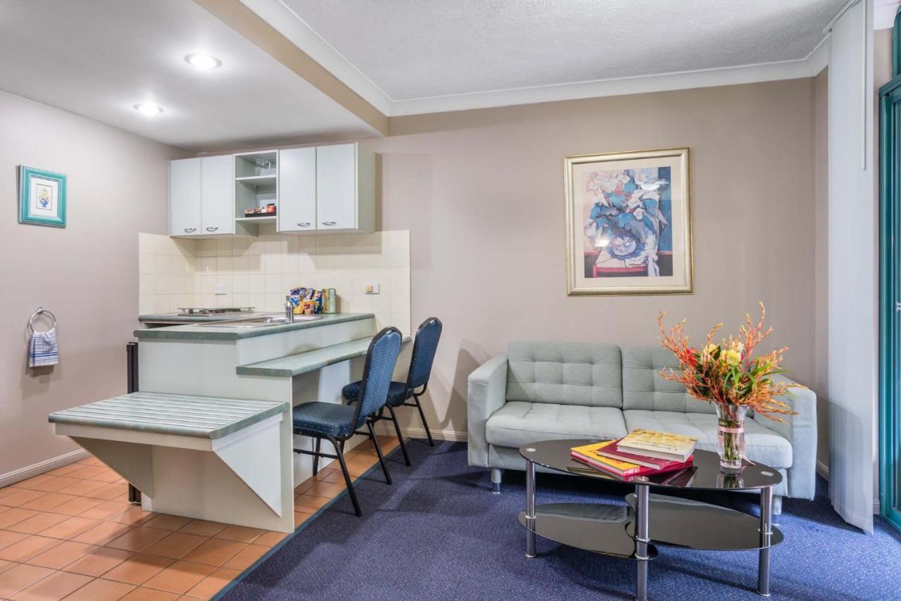 Albion Manor Motel 3*