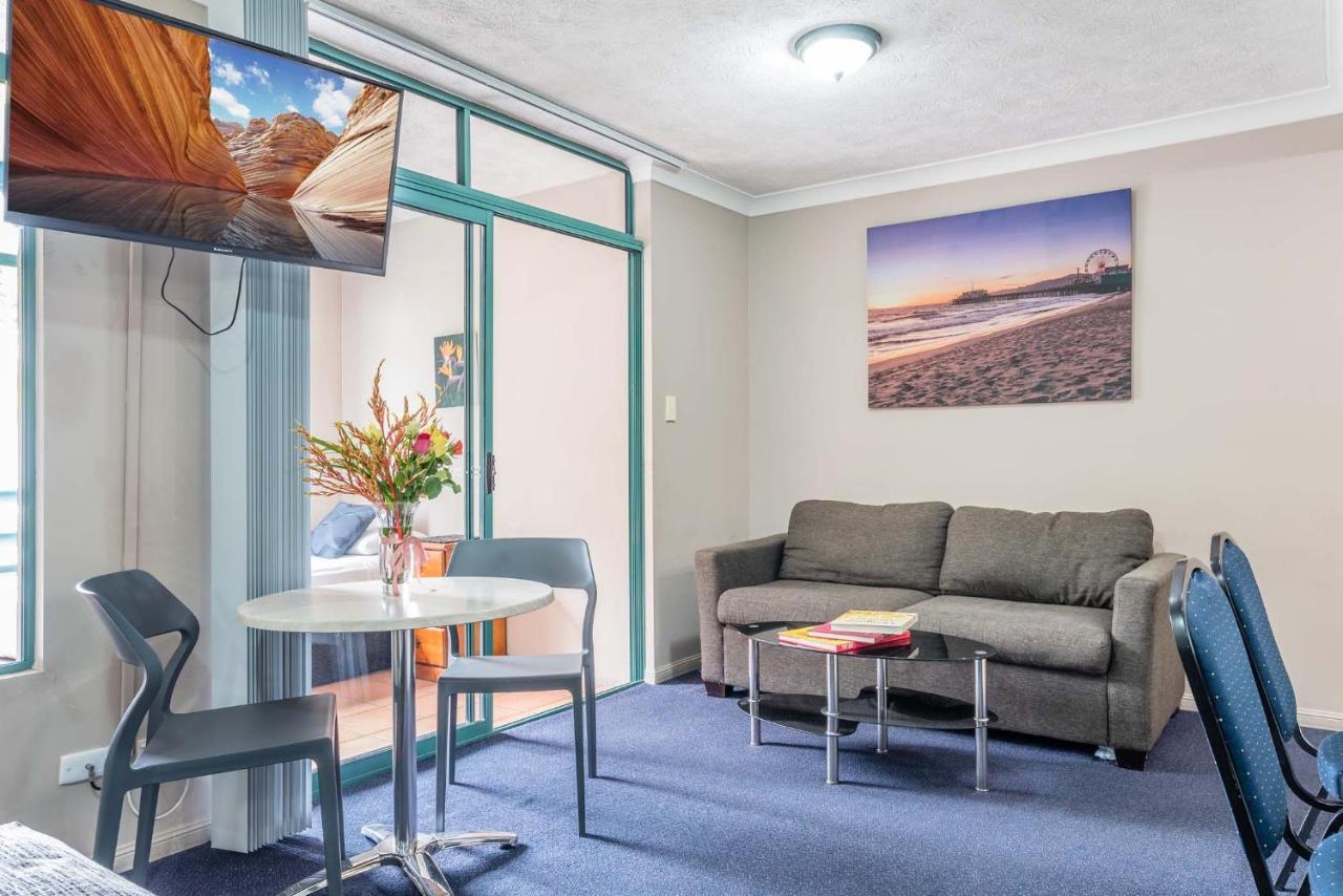Albion Manor Motel 3*