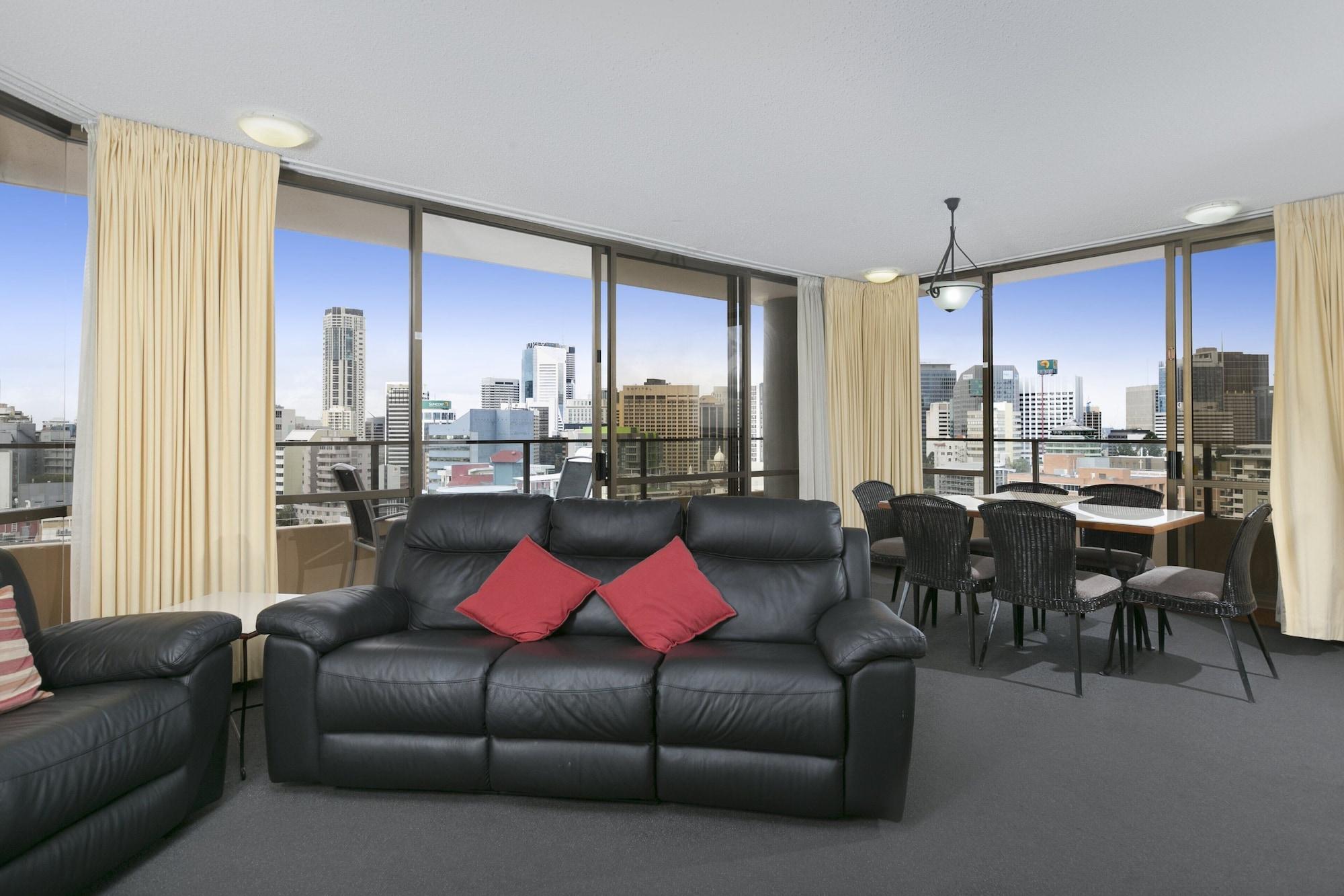 Summit Aparthotel