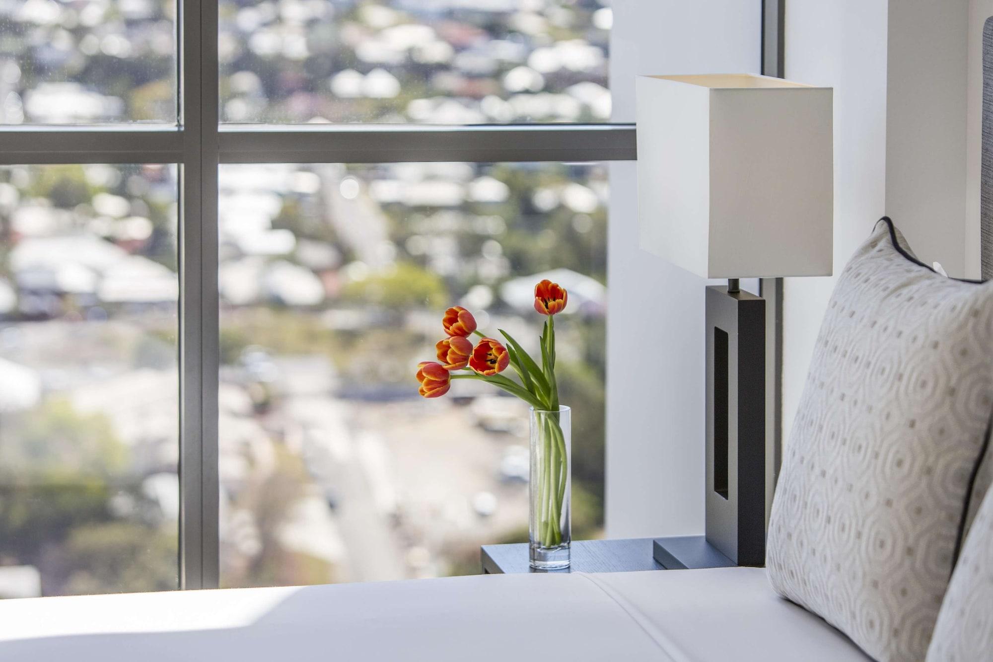 The Milton Aparthotel 4*
