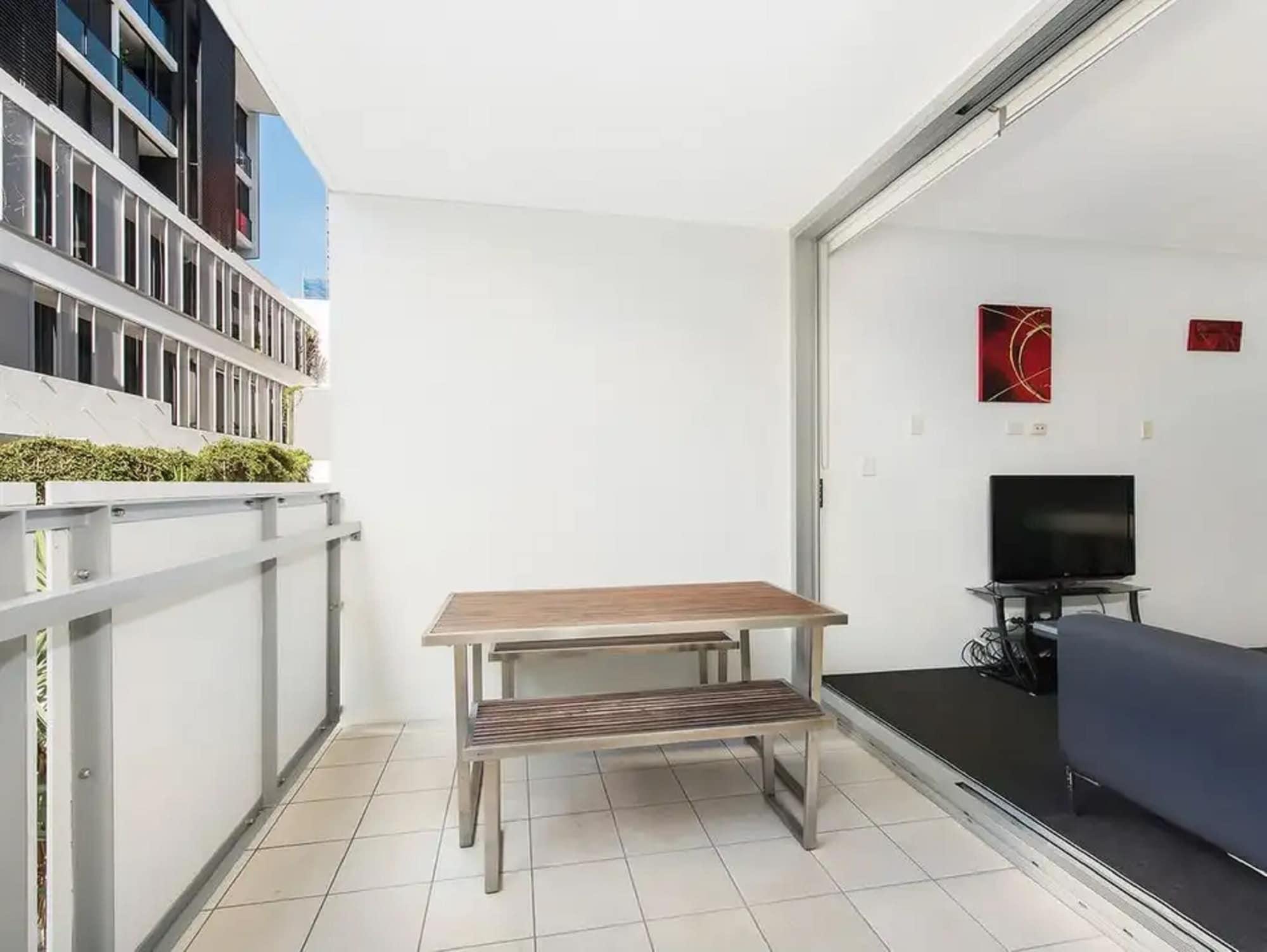 Aparthotel The Miro 4*