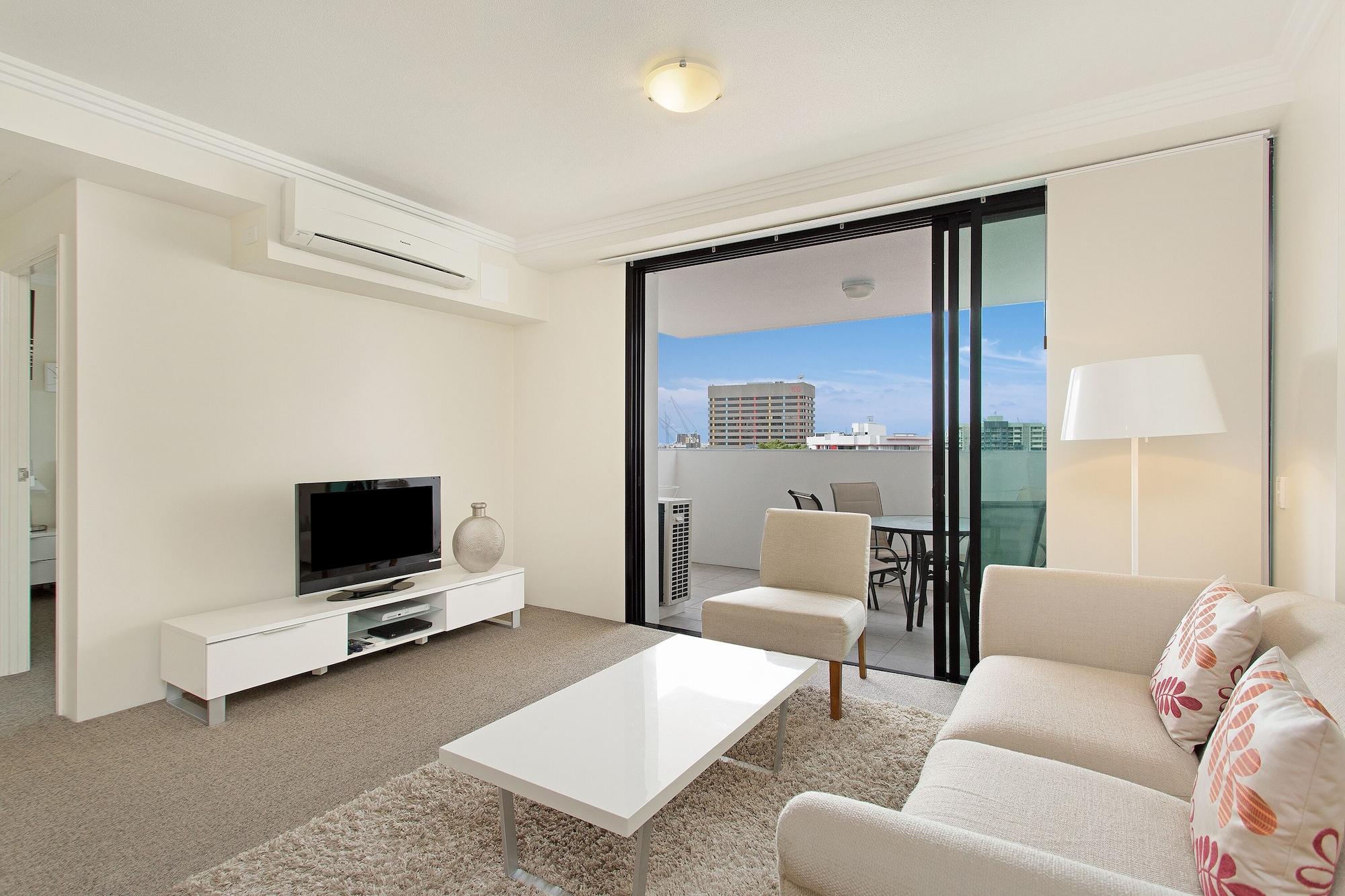 Republic City Aparthotel