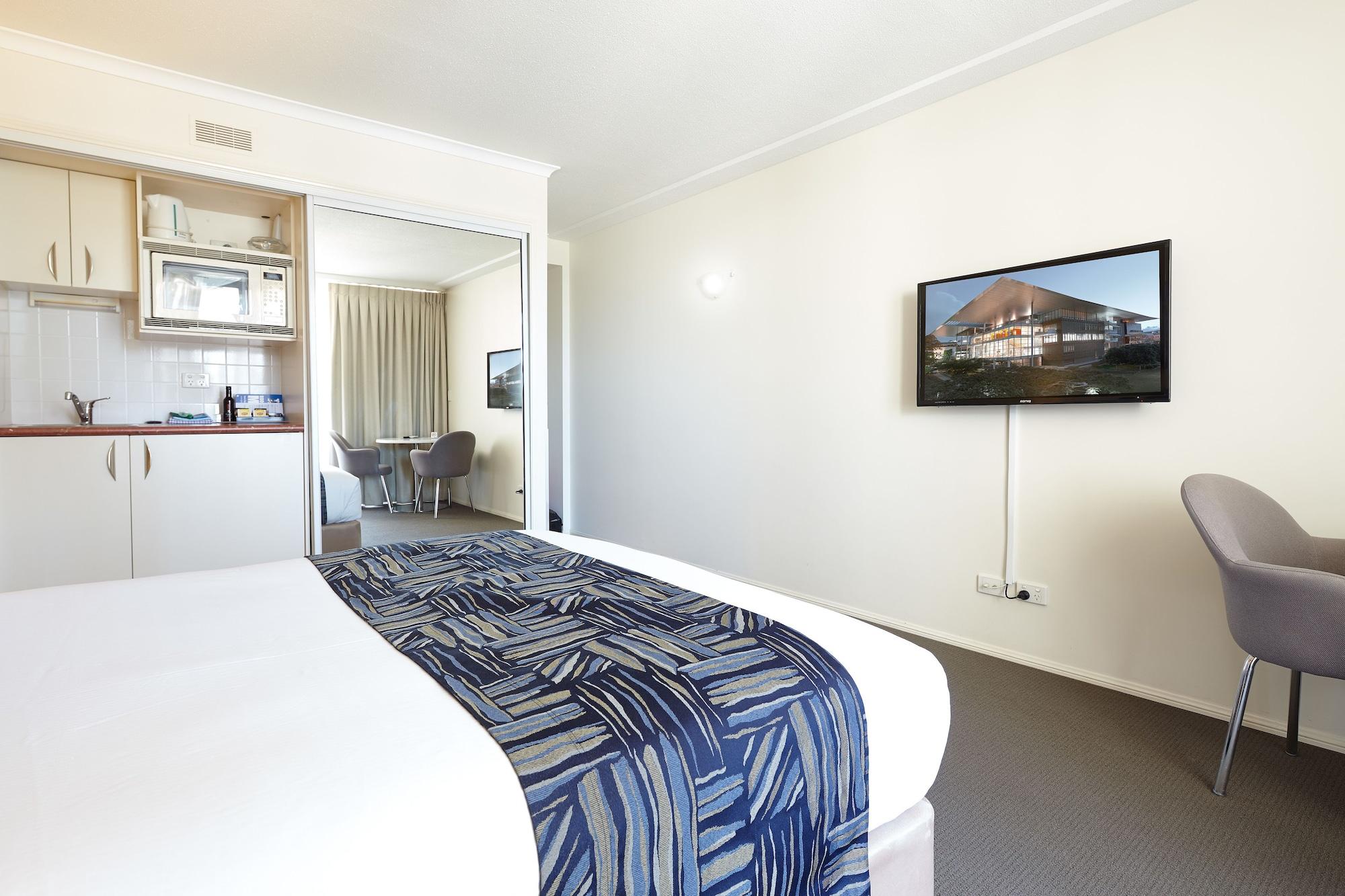 West End Aparthotel