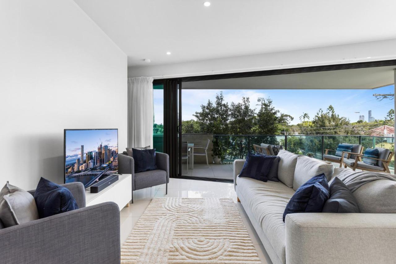 Spacious And Superb 3-bed Apartment Brisbane