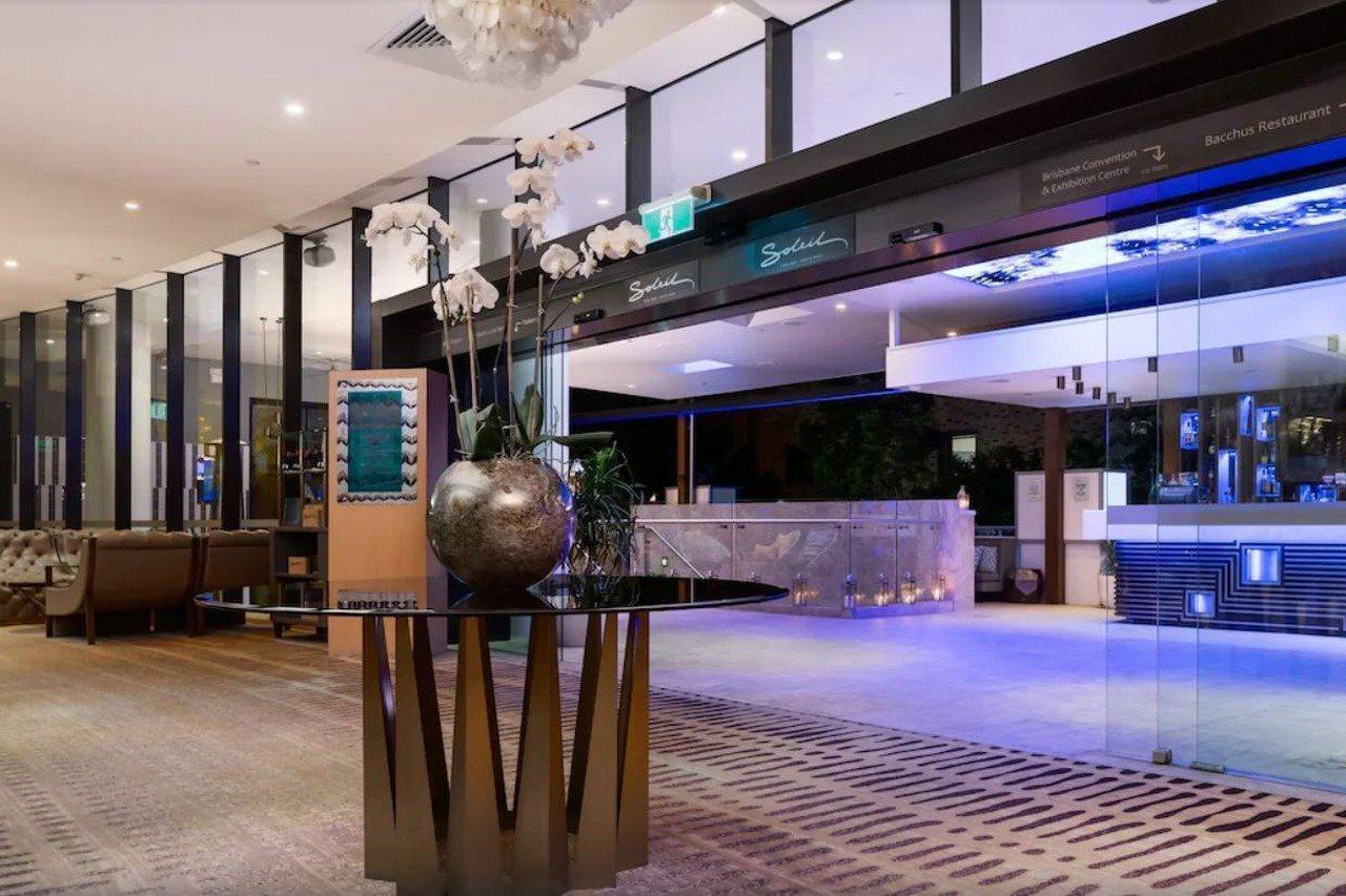 Hotel Rydges South Bank 4*