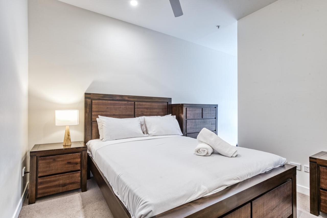 Chic Inner City Position 2 Bedroom With Parking By Serain Residences