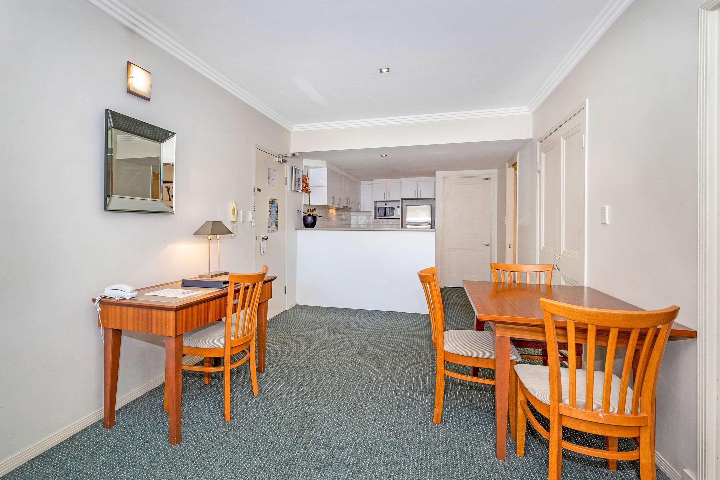 Motel Airport Heritage 4*