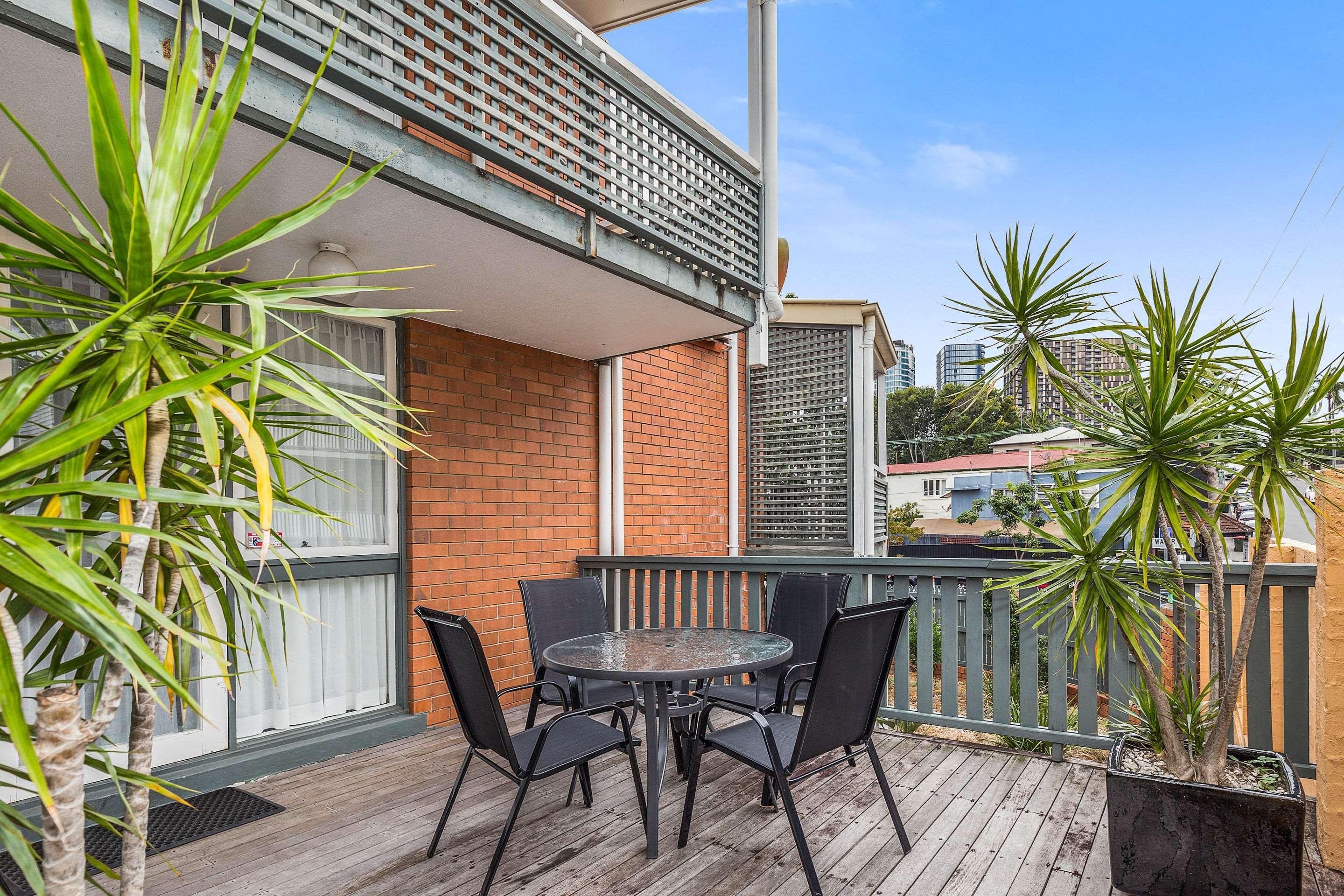 Spring Hill Terraces Hotel