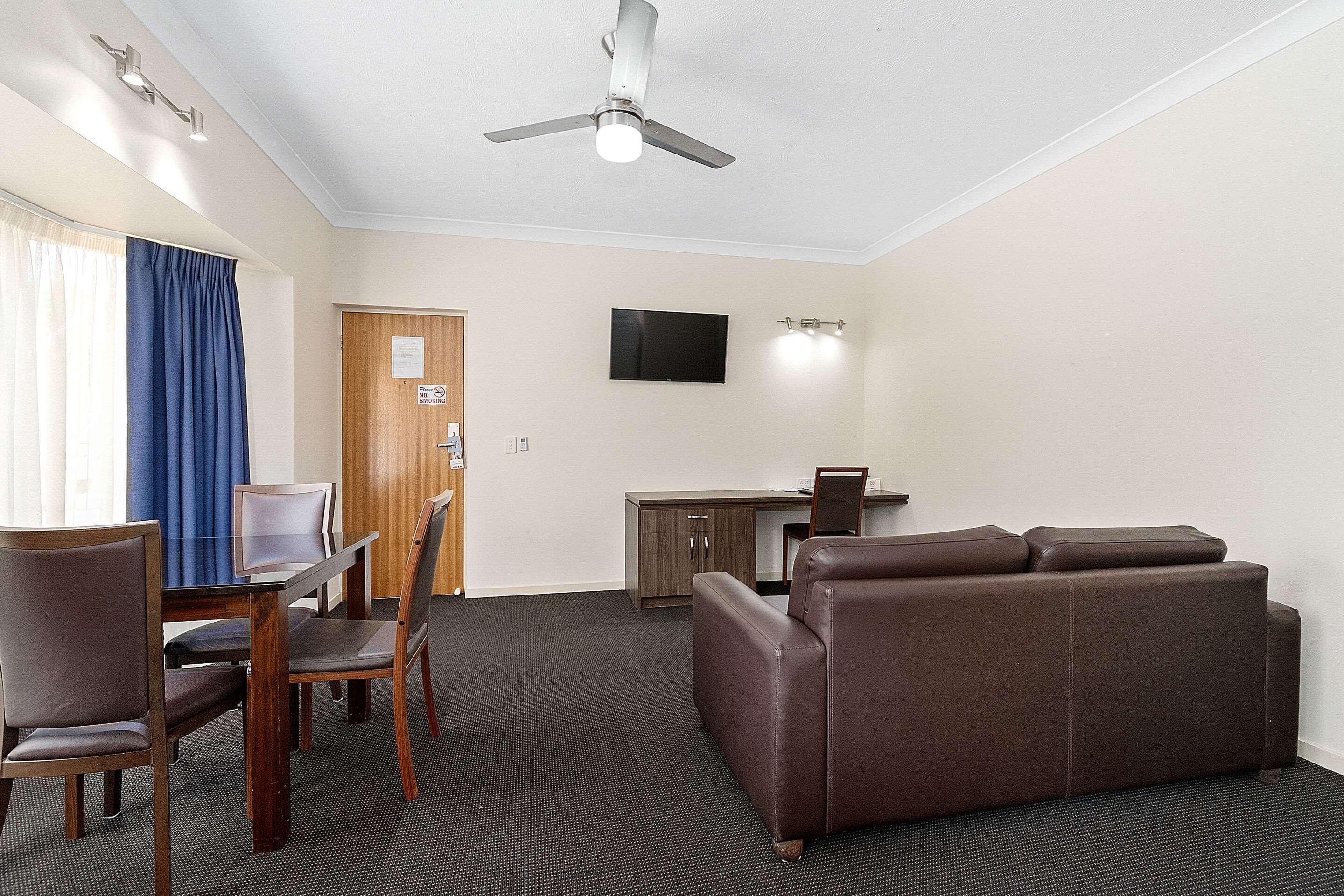 Quality Robertson Gardens Hotel