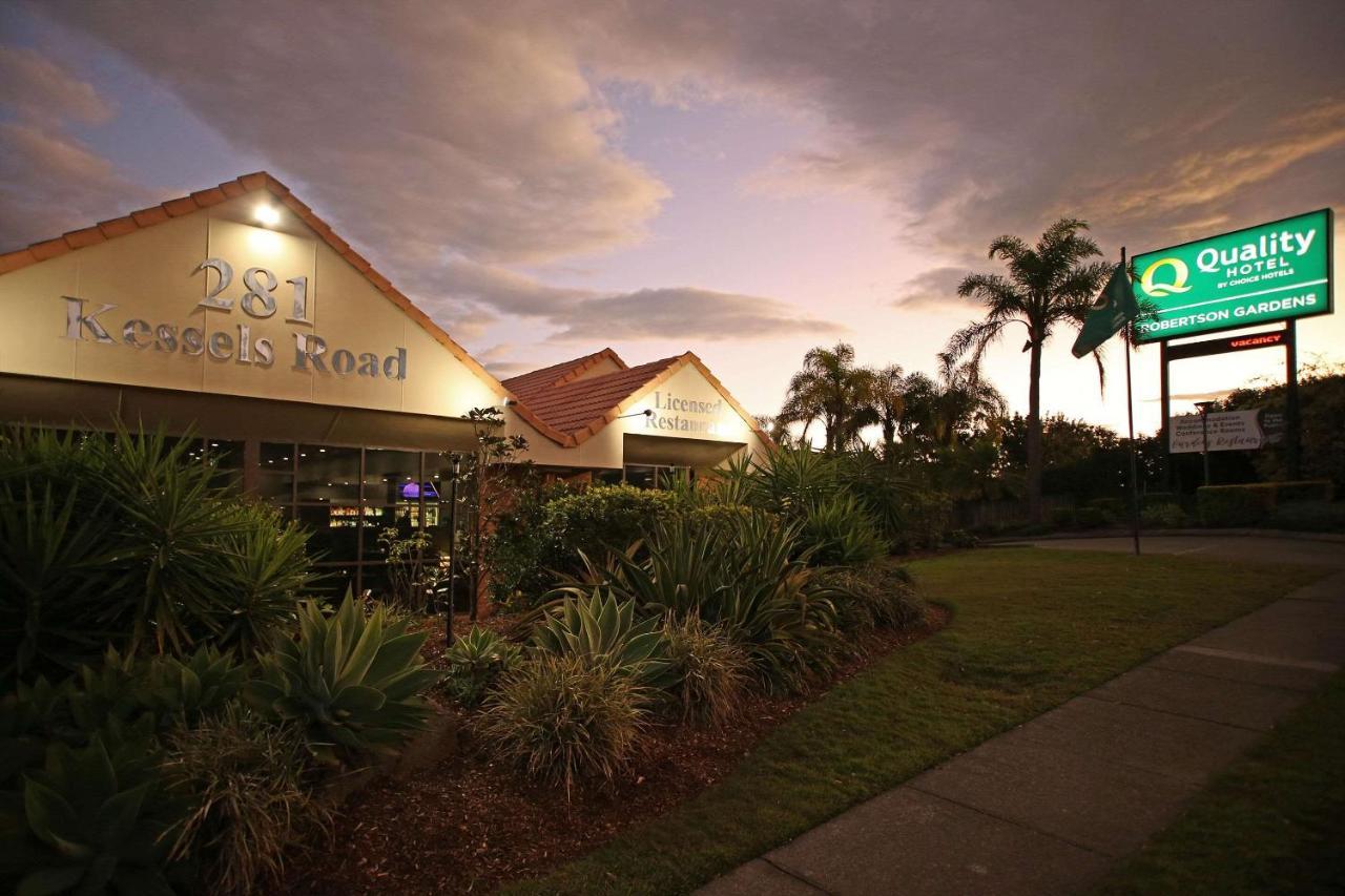 Quality Robertson Gardens Hotel 4*