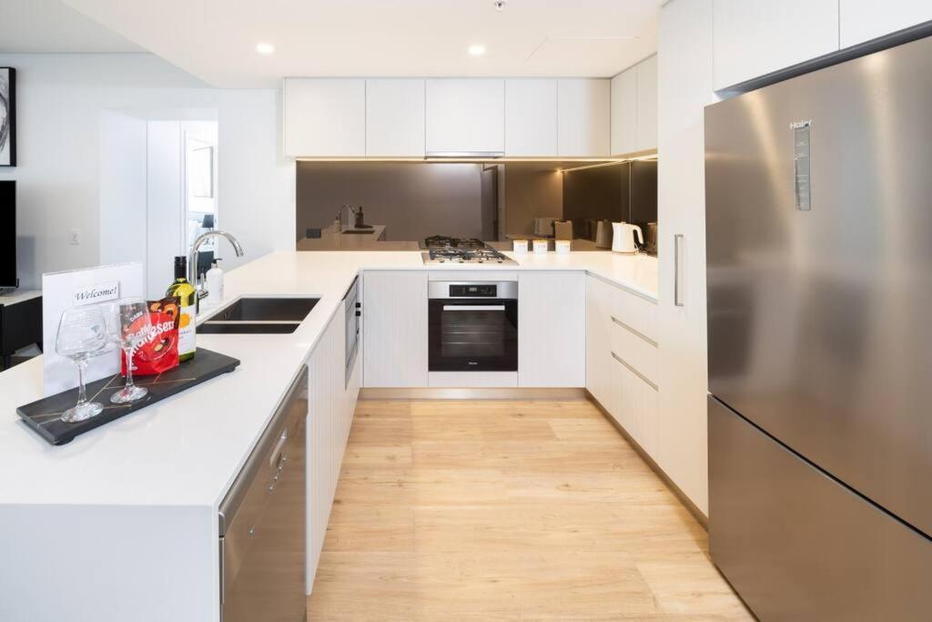 1404 Sophistication And Luxury On The River By Stylish Apartment