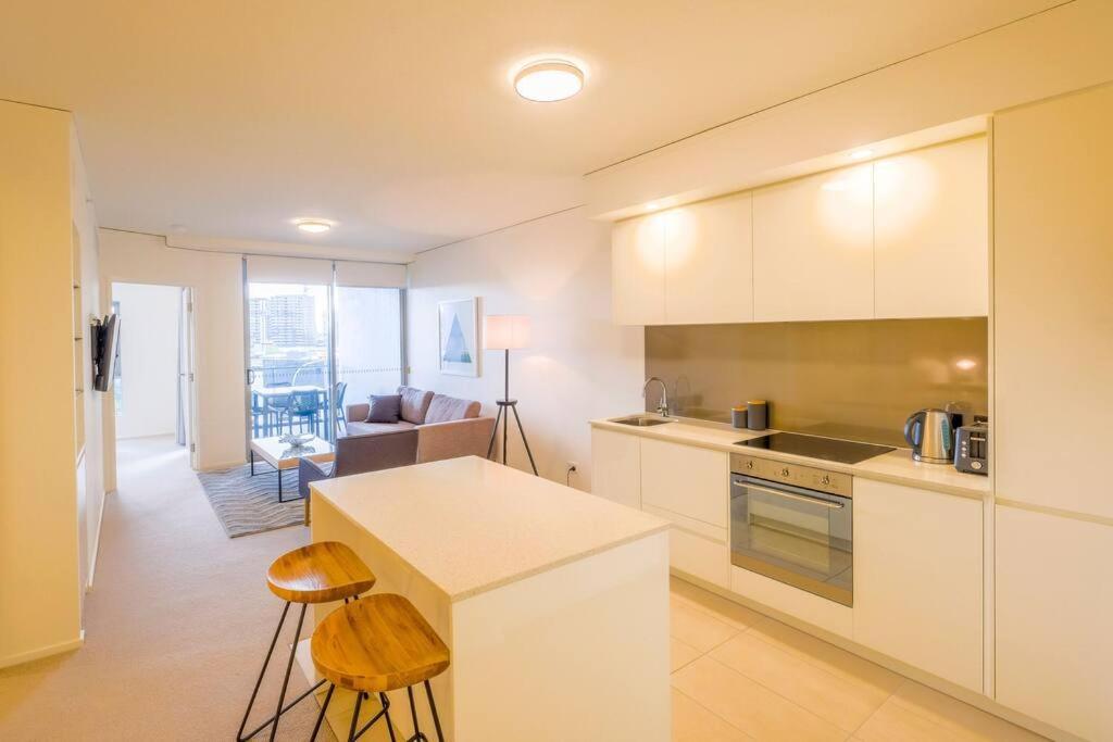 Executive With Pool & Gym