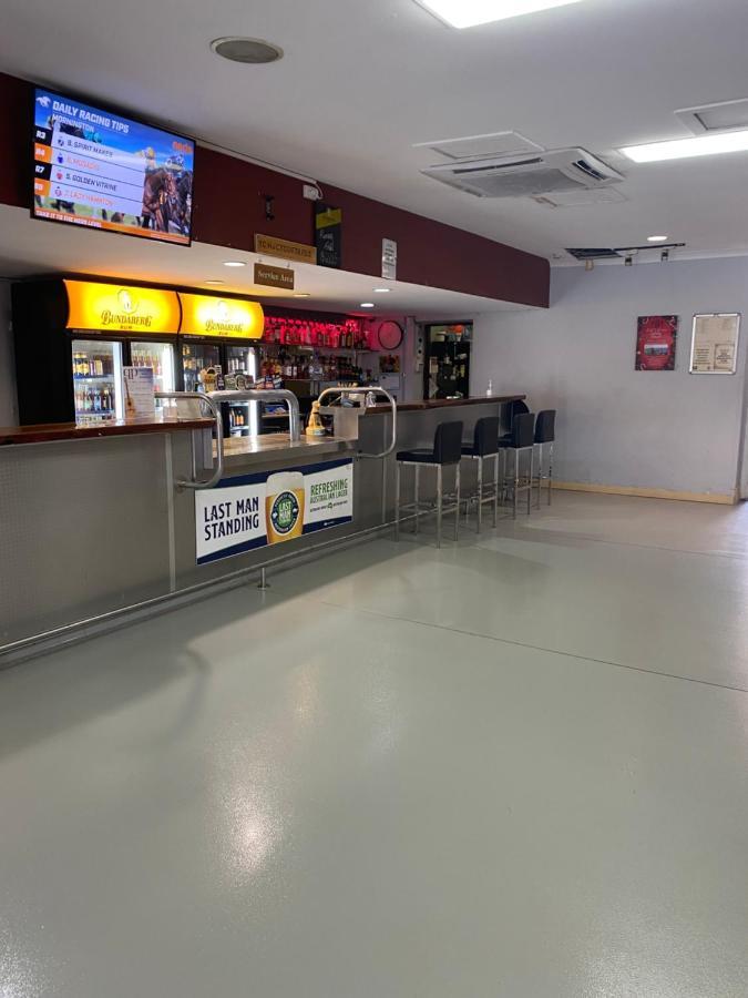 Queensport Tavern And Motel 4* Brisbane