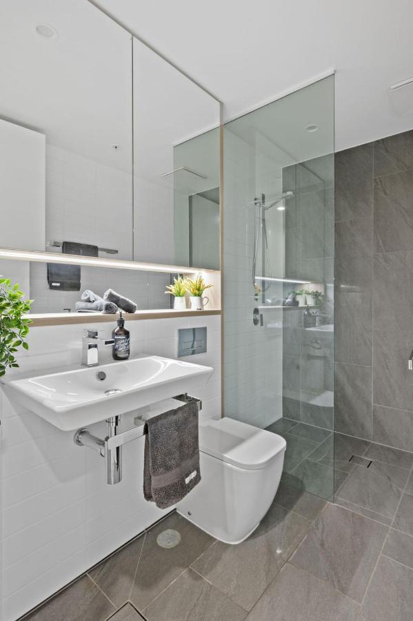 Southbank Heart+2 Bed+balcony+pool+gym+free Wifi Apartment *
