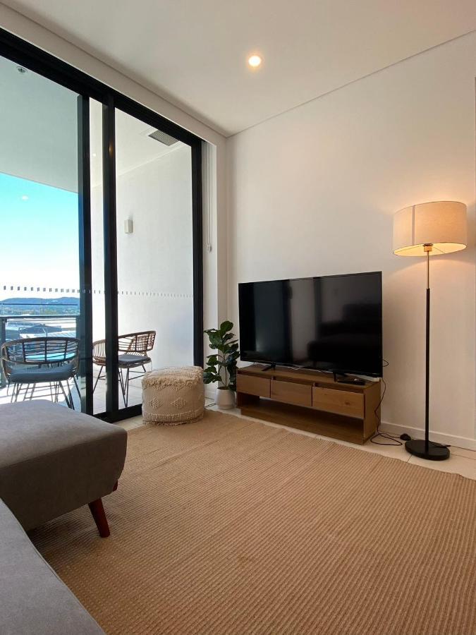 2 Bedroom Cozy In South Bct Apartment