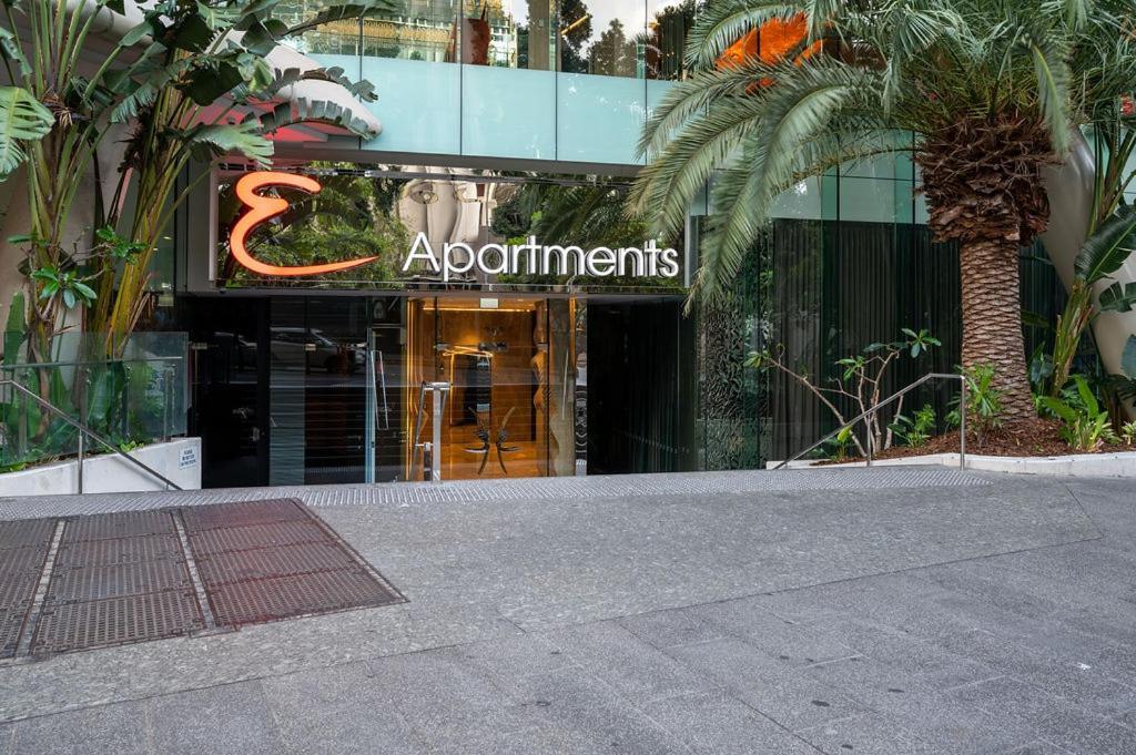 Southbank Heart+2 Bed+balcony+pool+gym+free Wifi *