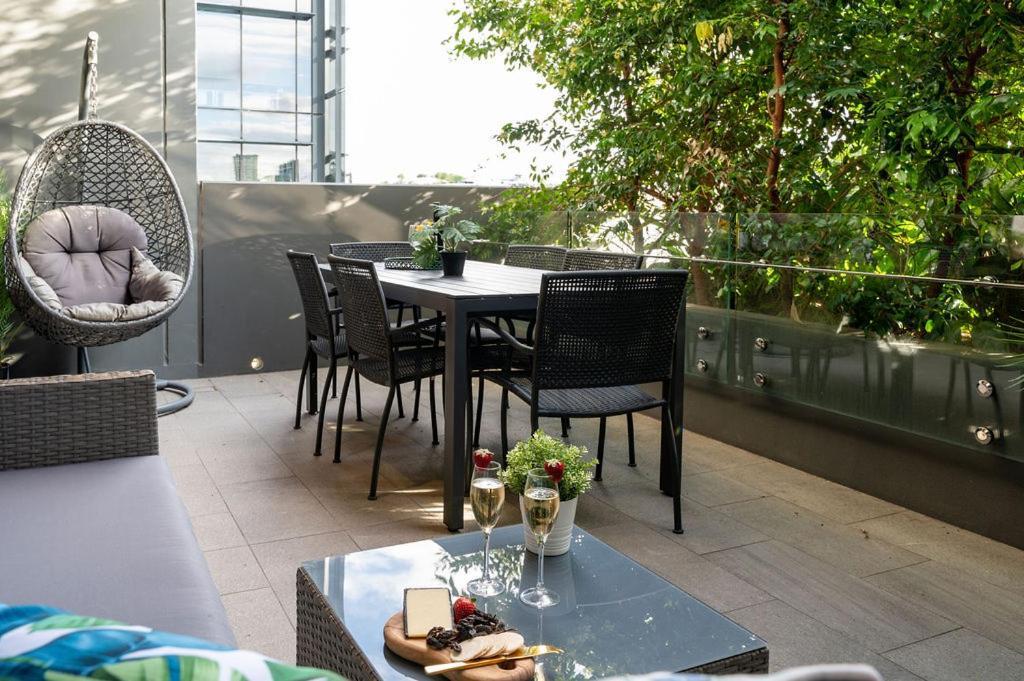 Southbank Heart+2 Bed+balcony+pool+gym+free Wifi Apartment *