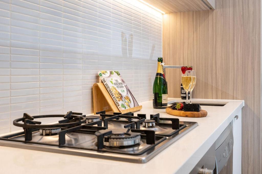 Apartment Southbank Heart+2 Bed+balcony+pool+gym+free Wifi