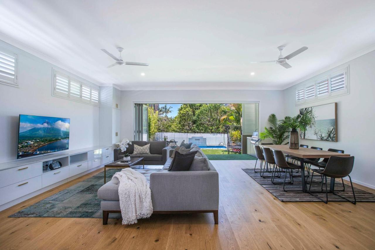 Manly Oasis, 5bd, 3 King Bd,pool Holiday home