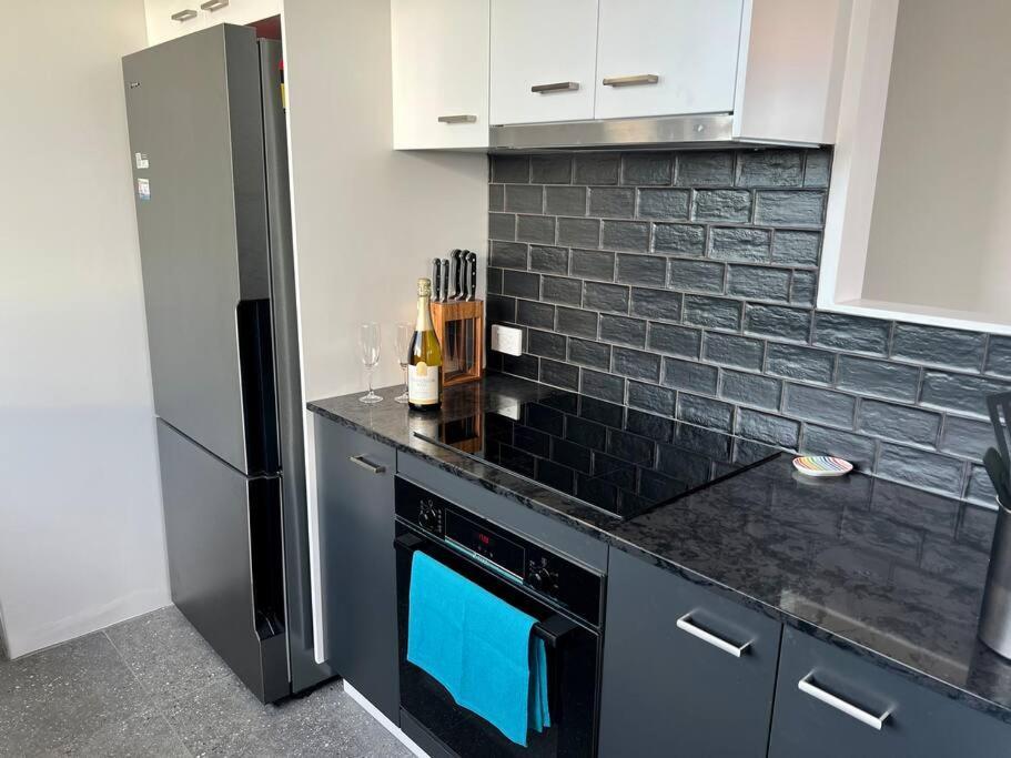 Spacious 2br Luxurious Apartment