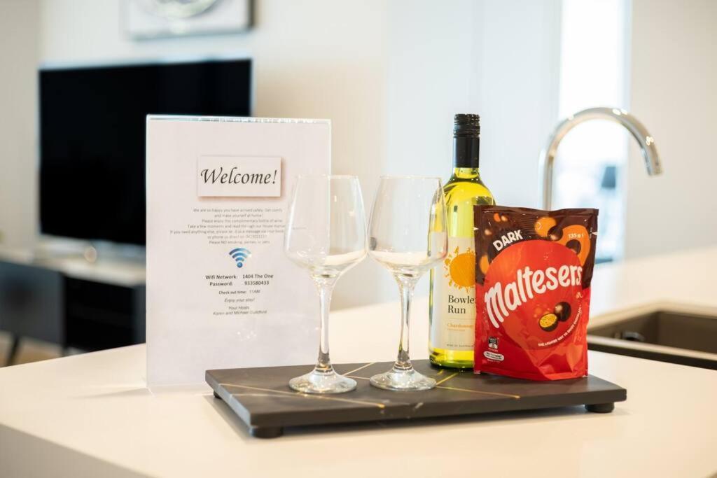 Stylish For Couples In Cbd By Stylish Apartment *