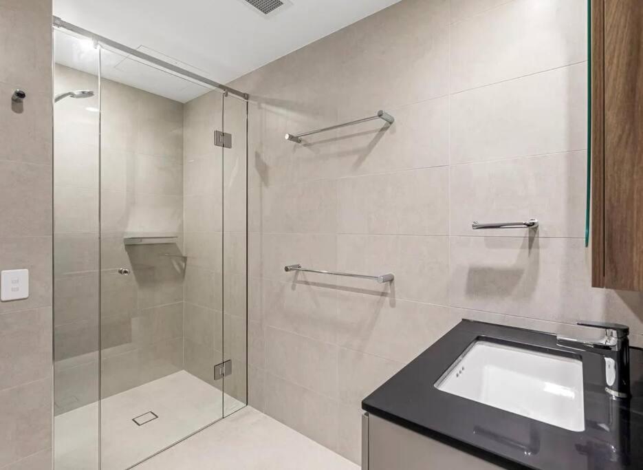 Stylish For Couples In Cbd By Stylish
